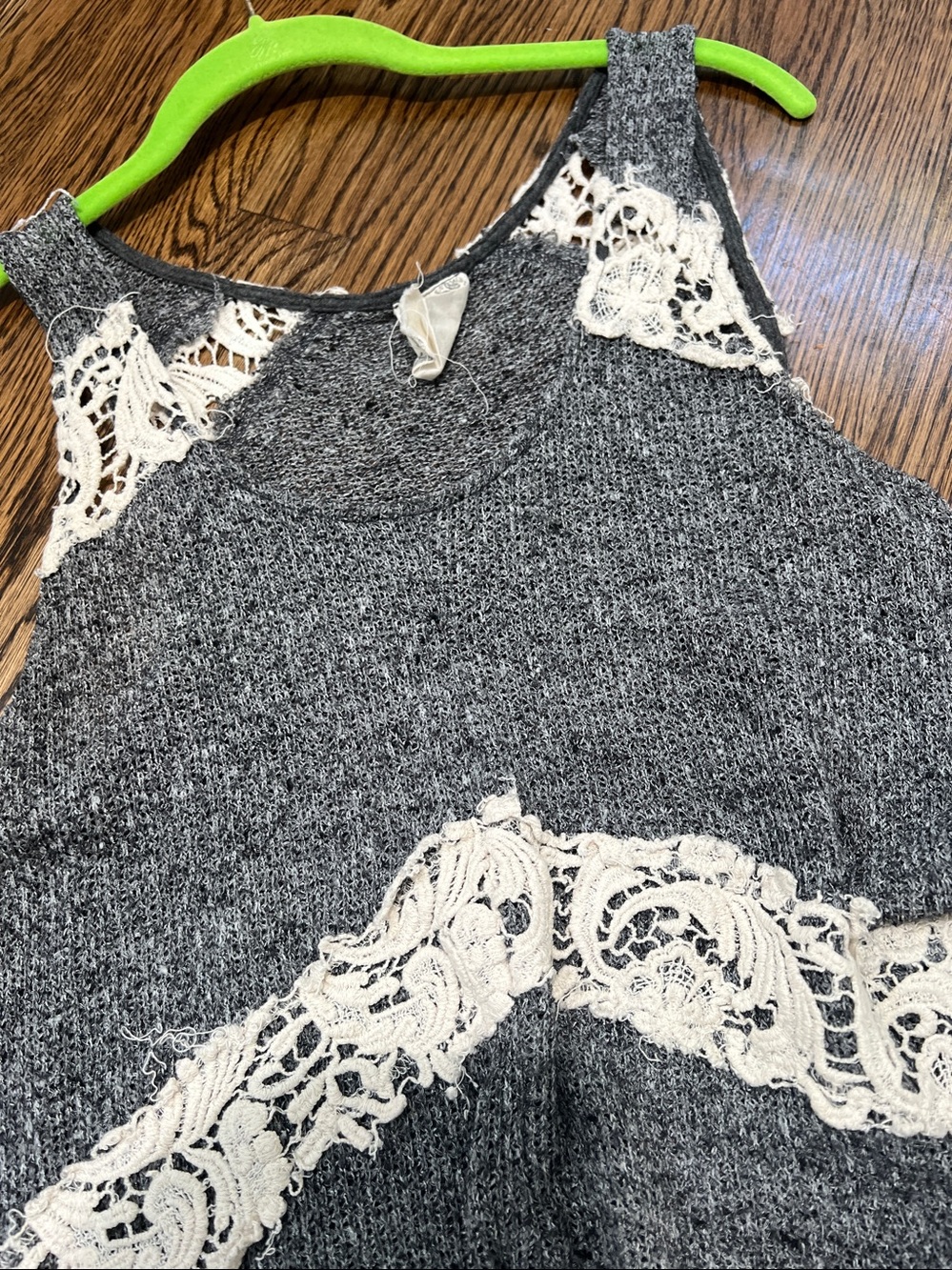 We The Free Sleeveless & Blu Peppers Sleeveless Tops - Picture 7 of 8